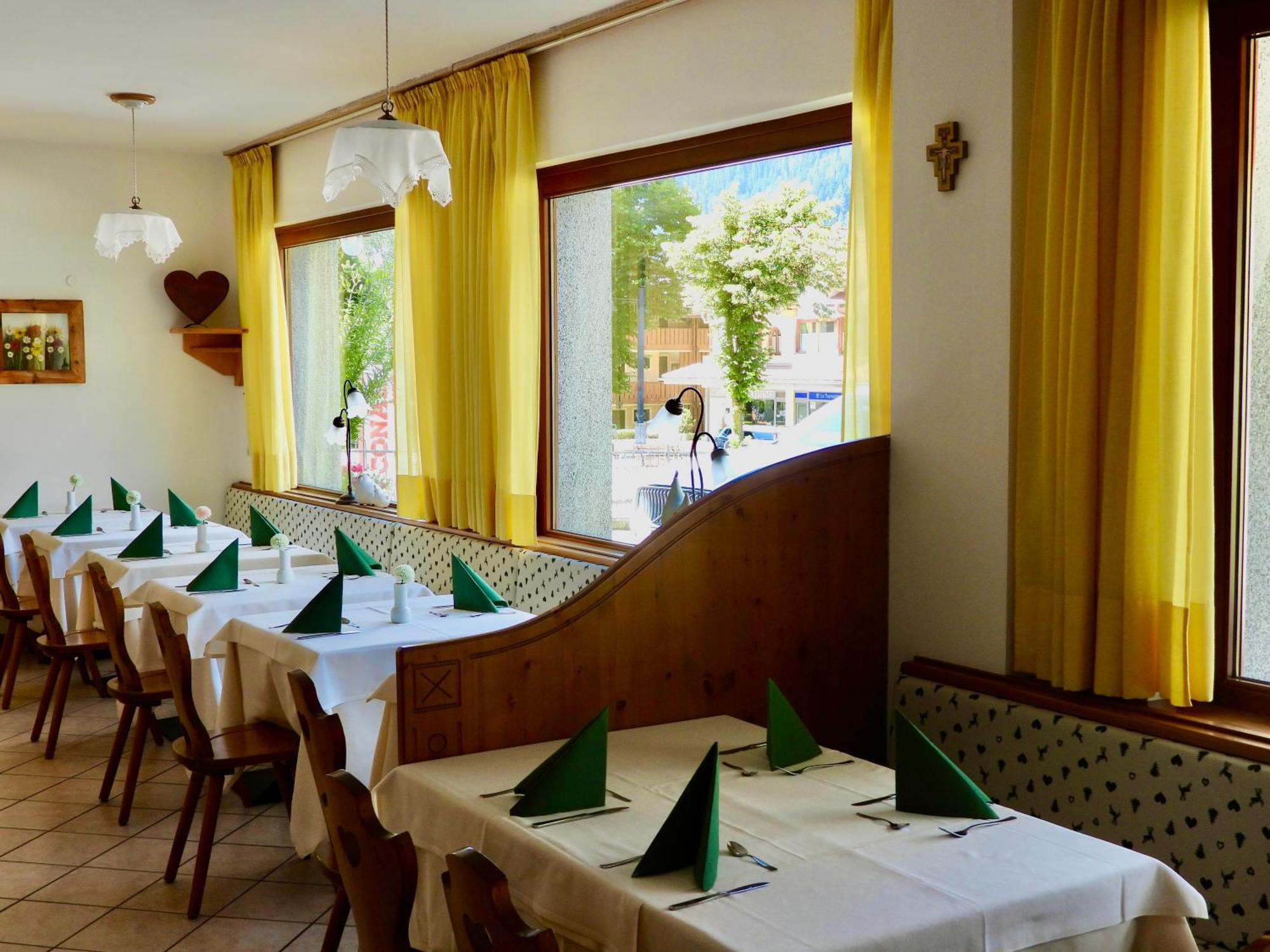 Hotel Garni Maffei Pinzolo Εξωτερικό φωτογραφία
