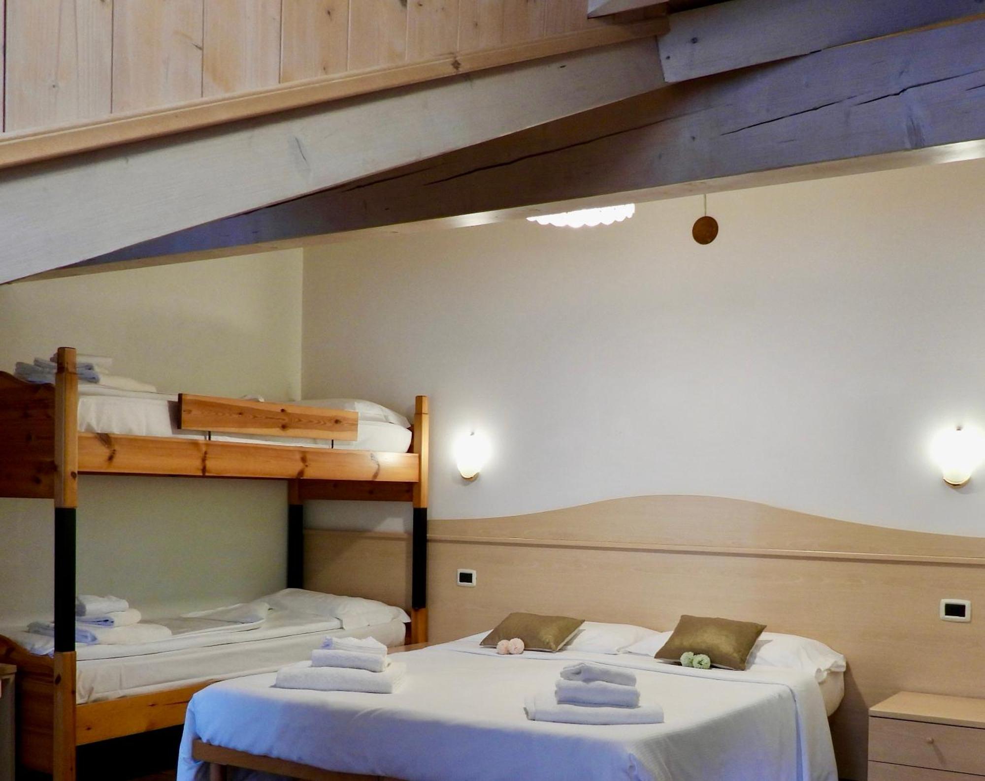 Hotel Garni Maffei Pinzolo Εξωτερικό φωτογραφία