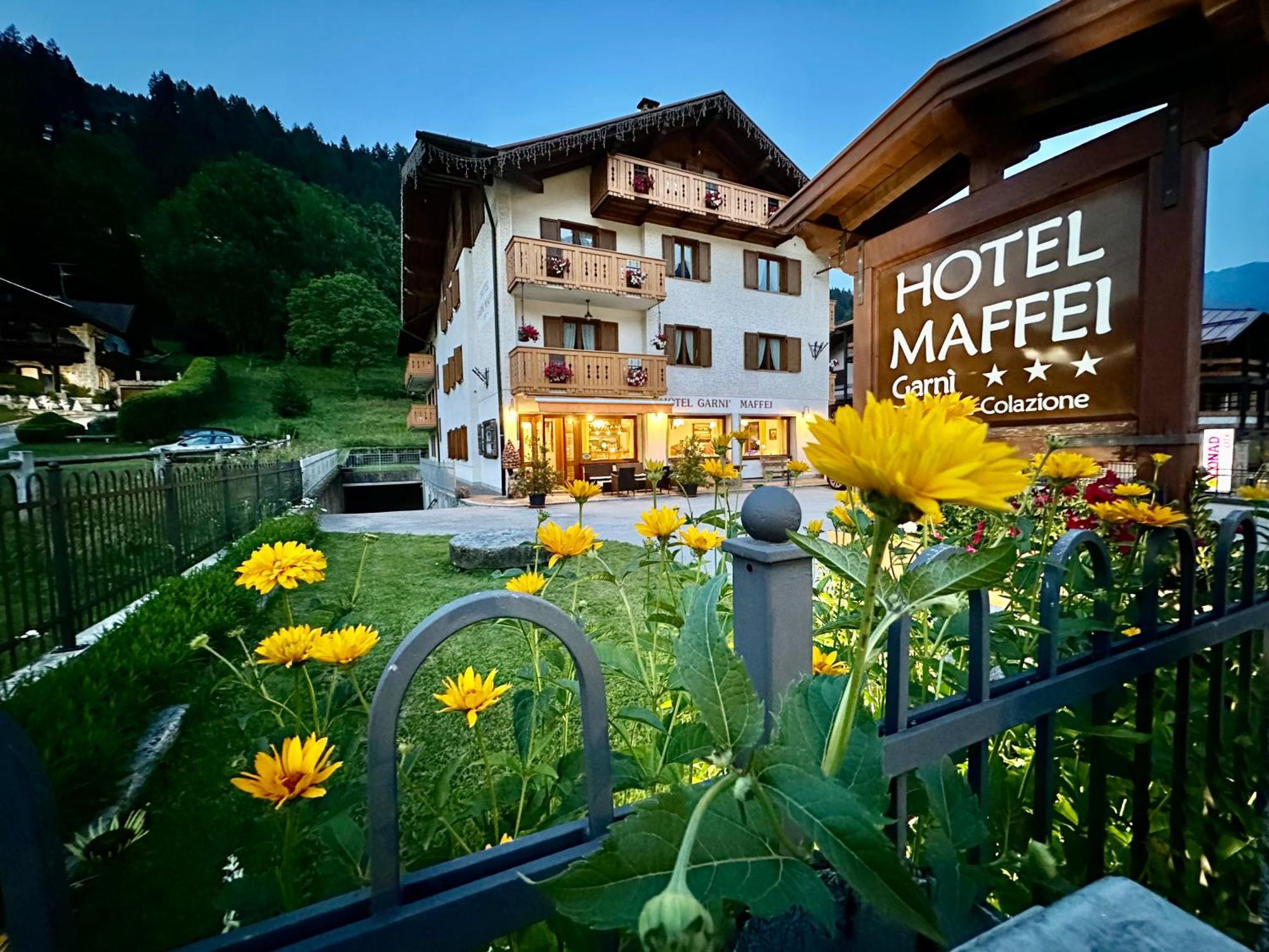 Hotel Garni Maffei Pinzolo Εξωτερικό φωτογραφία